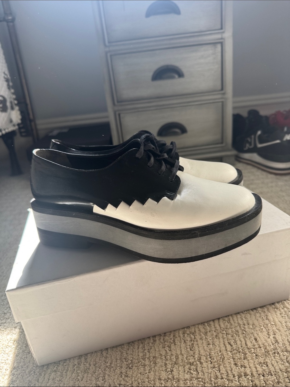 Robert Clergerie Black Patent Lace-Up Platform Oxfords